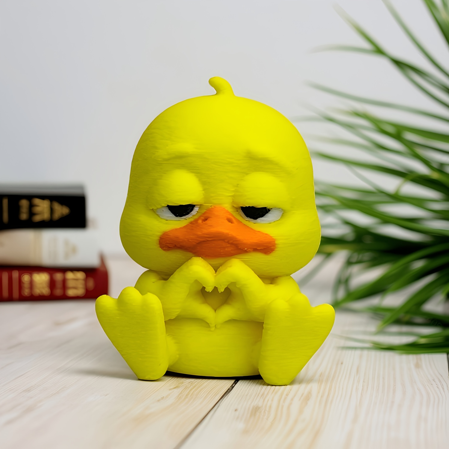 Art Craft Duck - 1pc Cute Heart Hands Duck Car