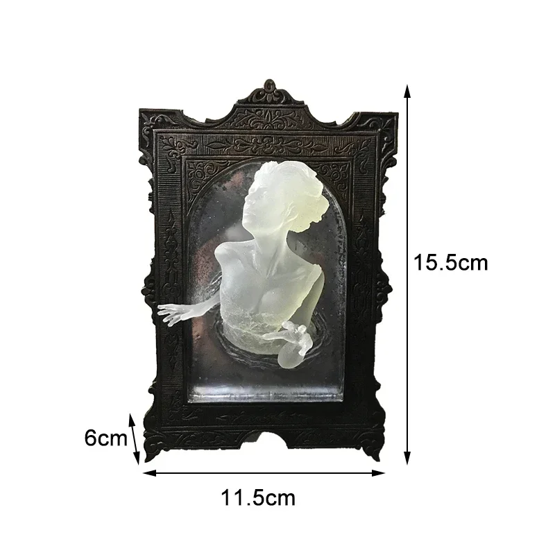 Gothic Devil Hand Wall Decor,  - Art Craft Mirror recension och pris